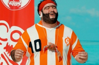 Türk Sinemasında İzleyenleri Kahkahaya Boğacak 8 Komedi Film Önerisi